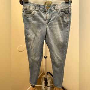 3/$15 Light Wash Stretchy Skinny Jean w/ bleach details